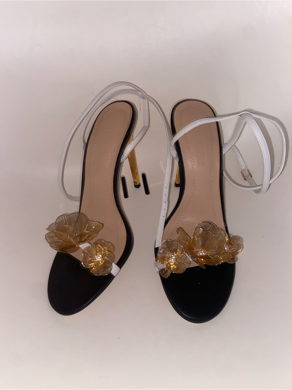 Steve Madden Elegant *LIKE NEW* Heels - Picture 4 of 4